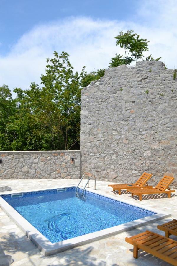 Chateau Du Soleil Villas Tivat Eksteriør bilde